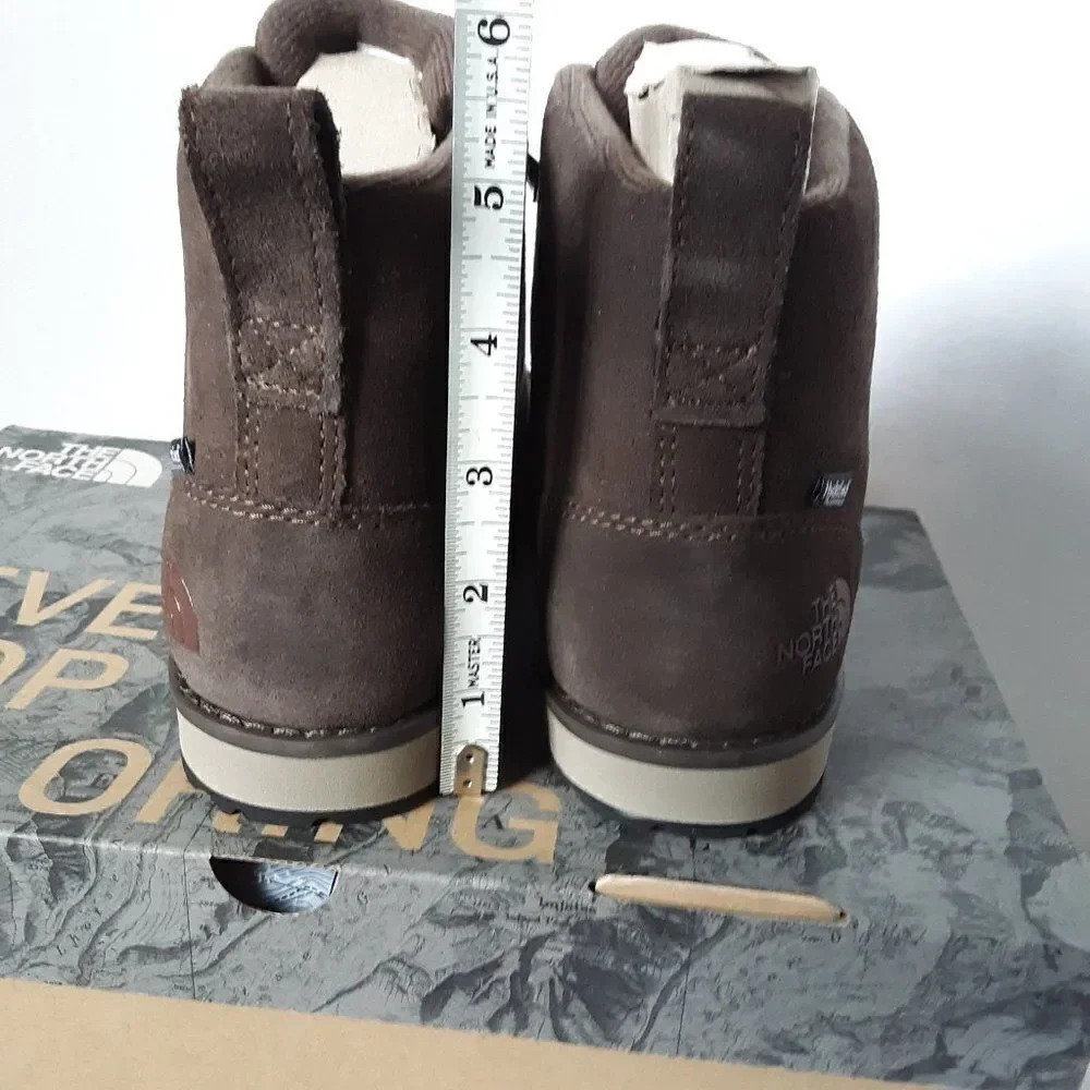 The North Face Big Boy Winter Boot size 4M
